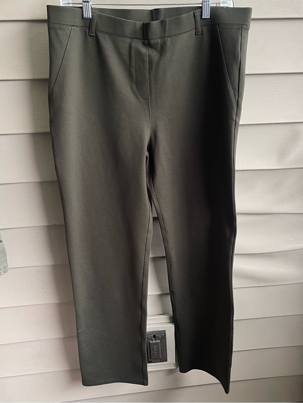 Quince Ultra-Stretch Ponte Straight Leg Pants XL Olive Green Regular Basic